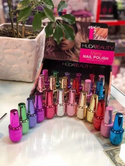 لاک آینه ای هدی بیوتی HUDA BEAUTY