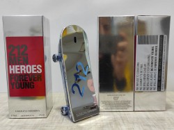 عطر ادکلن کارولینا هررا 212 مردانه هیروز